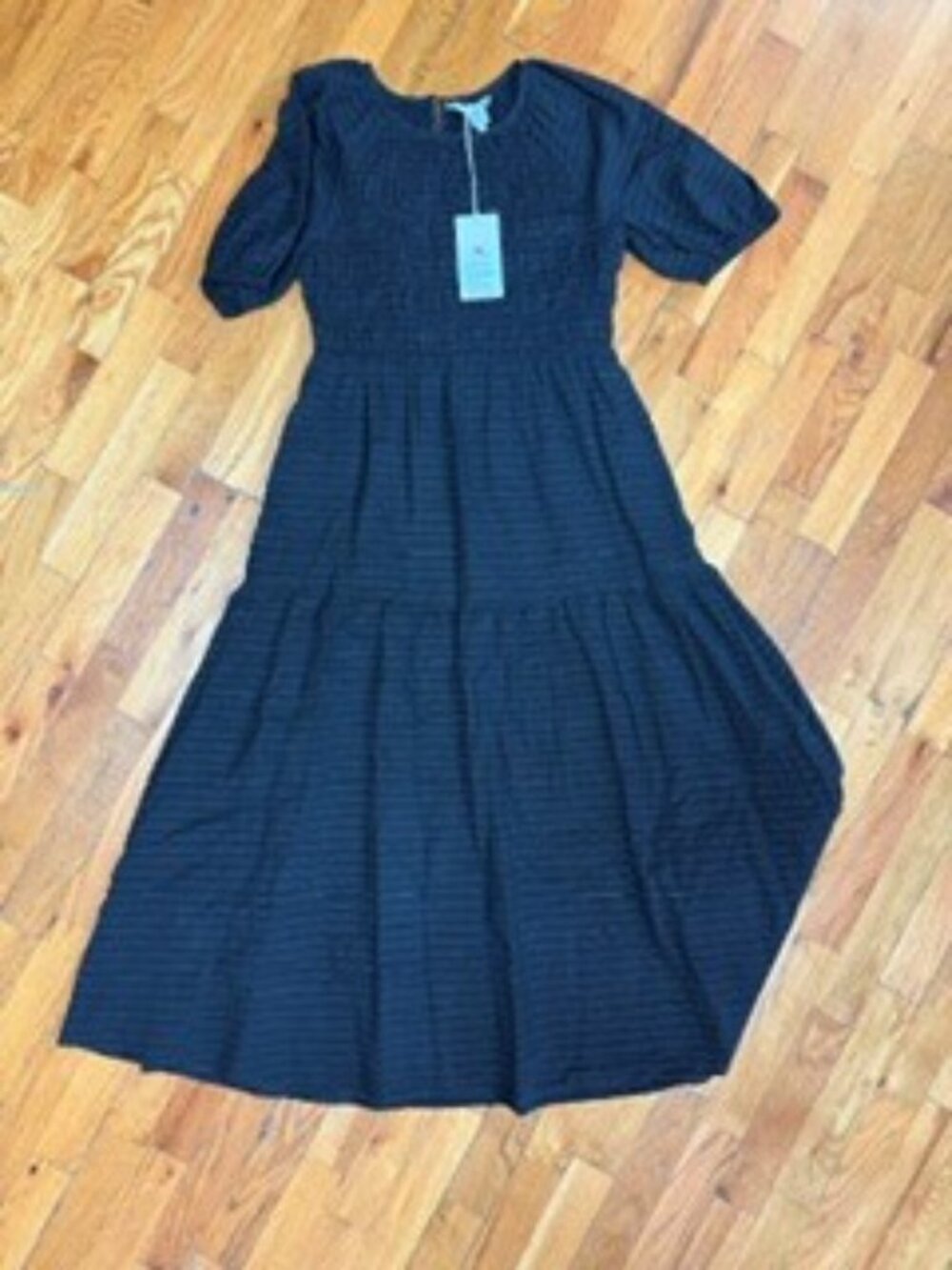 Tommy Bahama Lurex Seersucker Maxi Dress – Size Small – NWT – Black & Gold